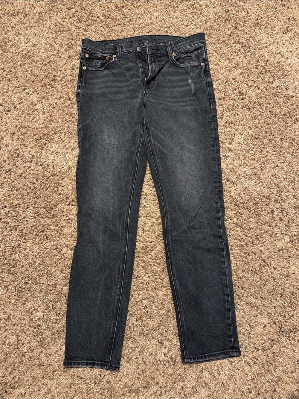 American Eagle Outfitters ‘90s skinny jeans